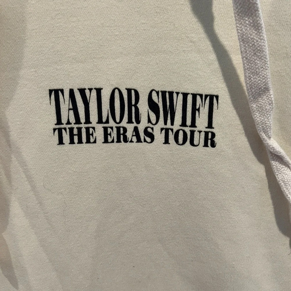 NWOT Taylor Swift The Eras Tour official merch hoodie size XL - Picture 2 of 8